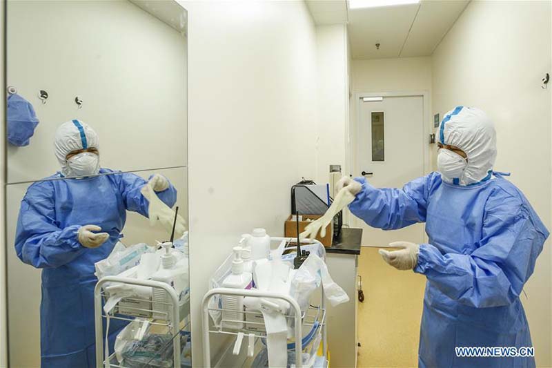 Laboratoire de PCR de l'hôpital de Beijing mis en service pour effectuer des tests d'acides nucléiques pour le COVID-19